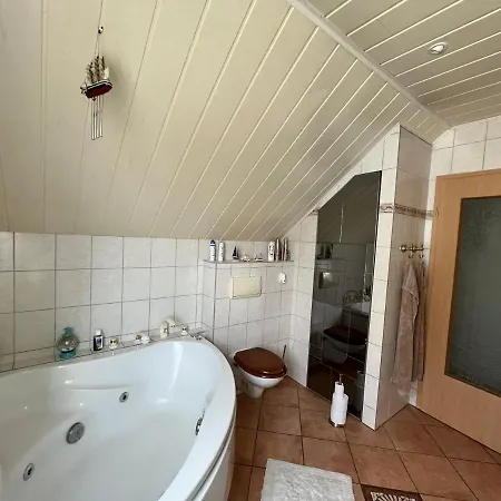 Neue Messe Διαμέρισμα *